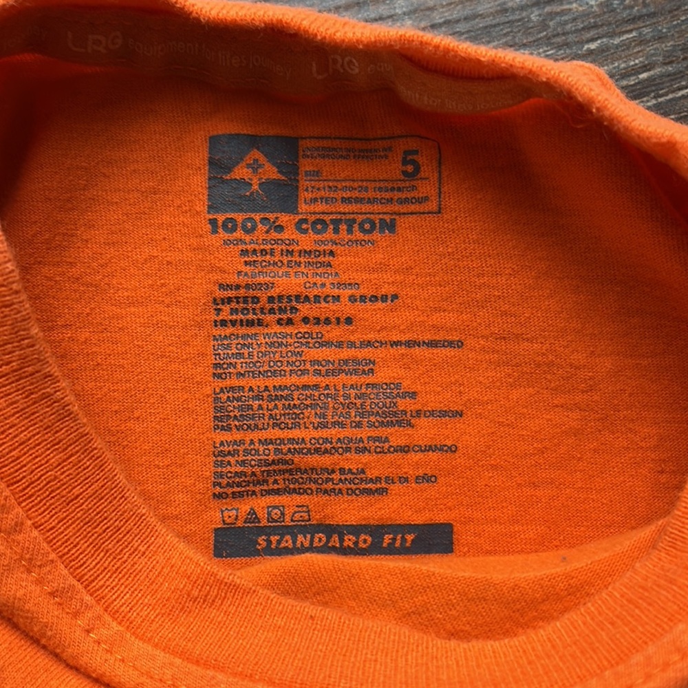 LRG T-Shirt - Picture 4 of 4